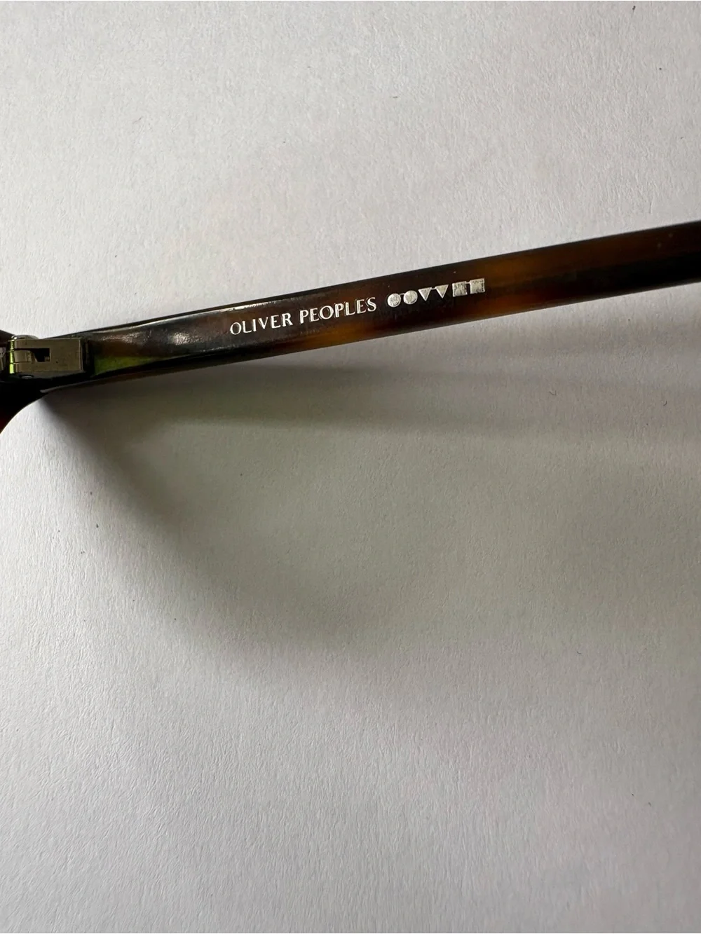 VNTG 90s Oliver Peoples Micro Oval Tortoiseshell Green Lense Sunglasses baddie